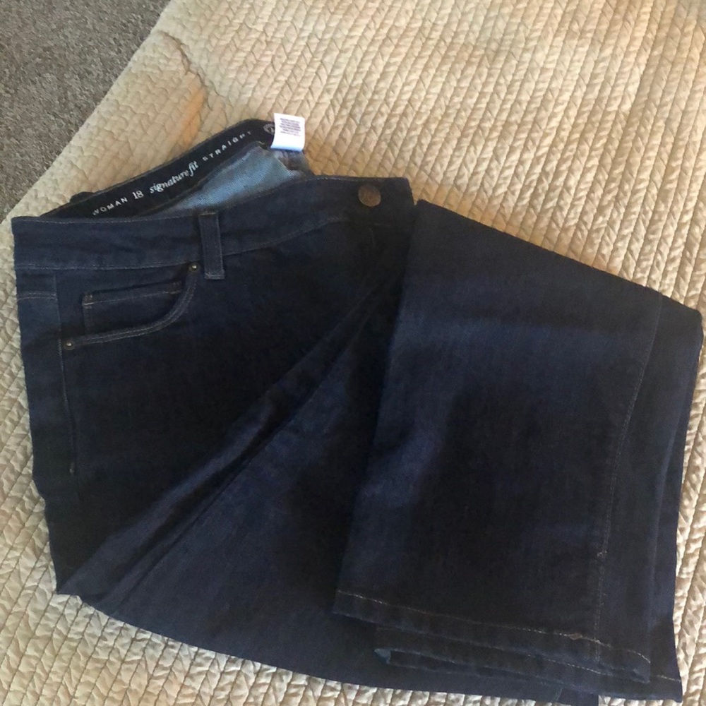 Dress Barn Women’s Signature Fit Jeans